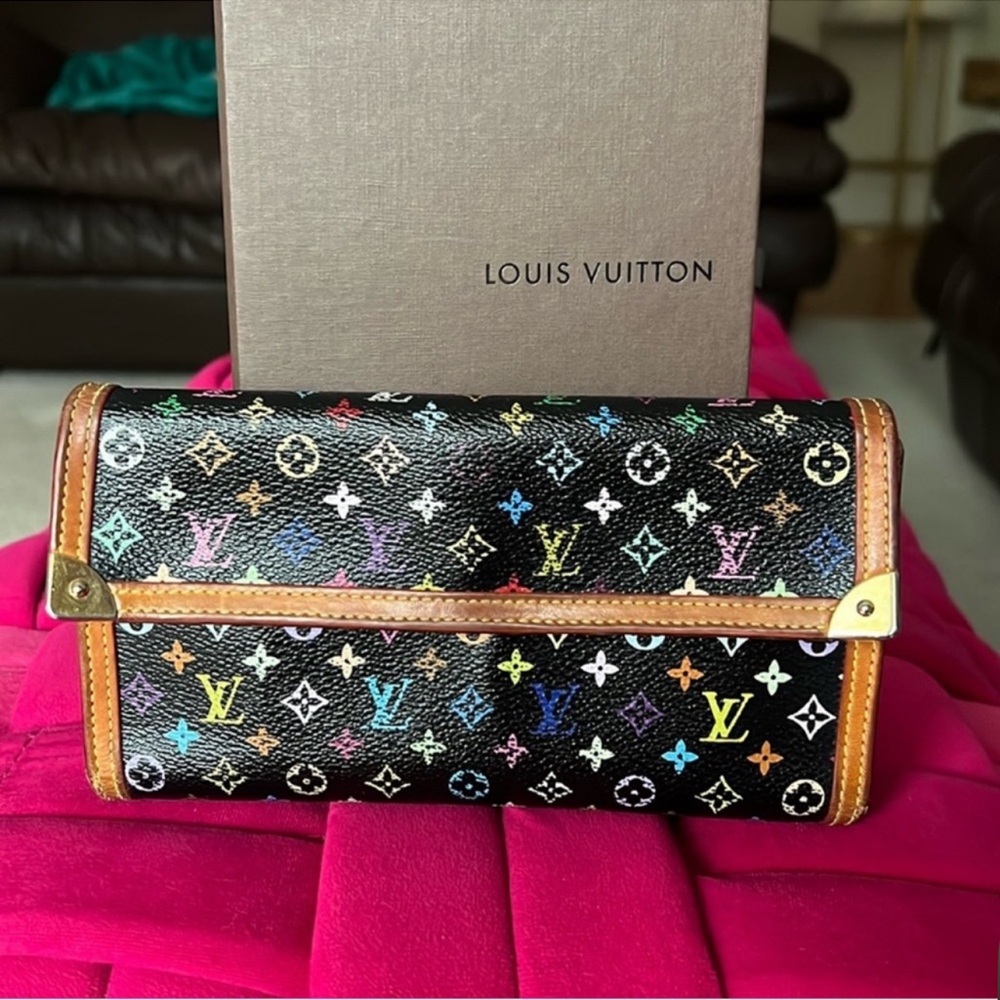 Louis Vuitton Murakami International Wallet - Picture 3 of 14